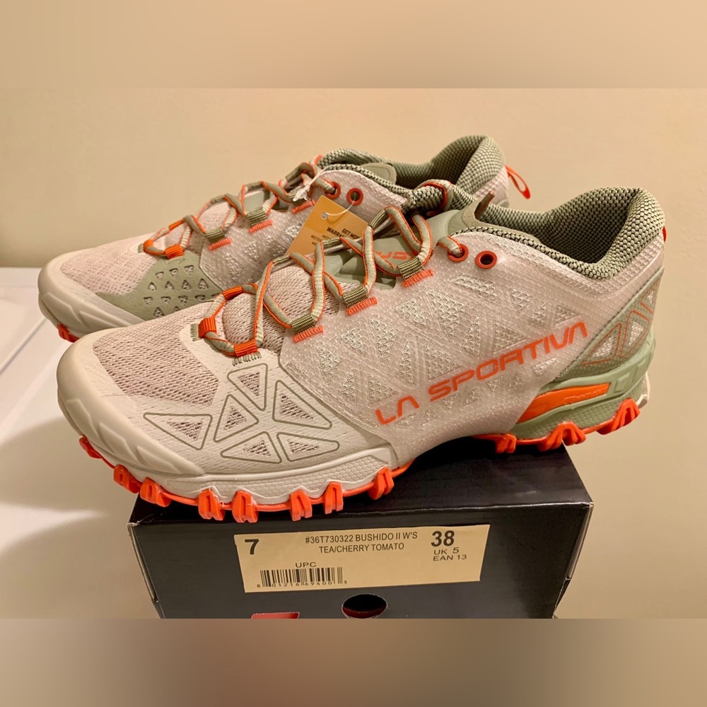 La Sportiva Bushido II SIZE 38 Tea/Cherry Tomato NWT
